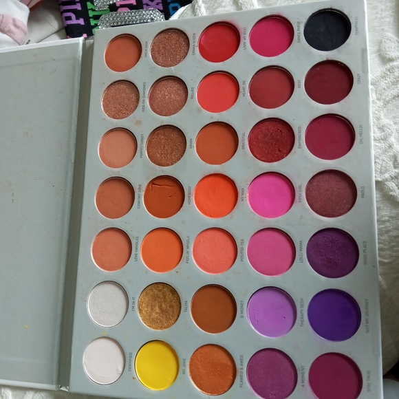Morphe X Jaclyn Hill Palette Volume II - Picture 2 of 3